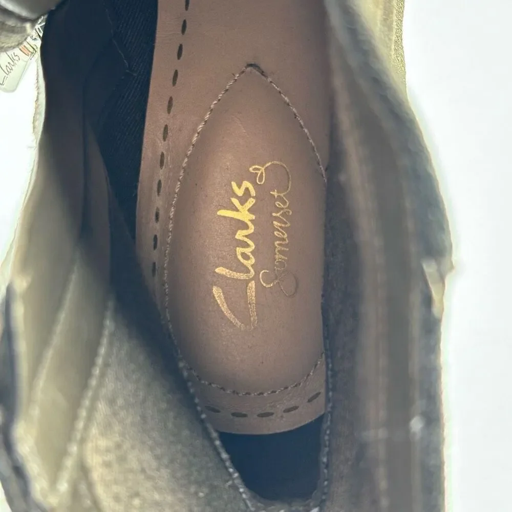 Clarks‎ Breccan Myth Suede Ankle Boots Khaki Olive Size 7.5